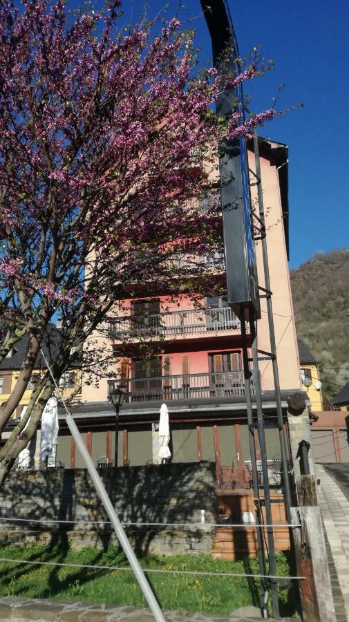 Hostaltina Bossost Dış mekan fotoğraf